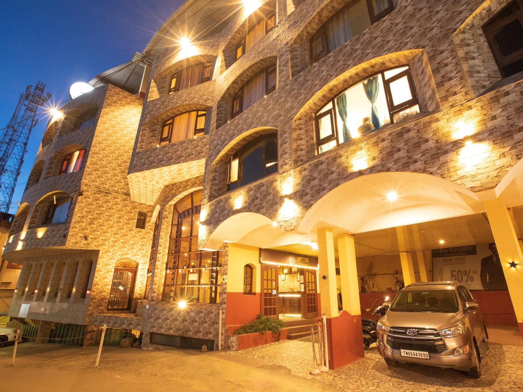 Devi Enterprises - Hotel Khems Udagamandalam Exterior photo
